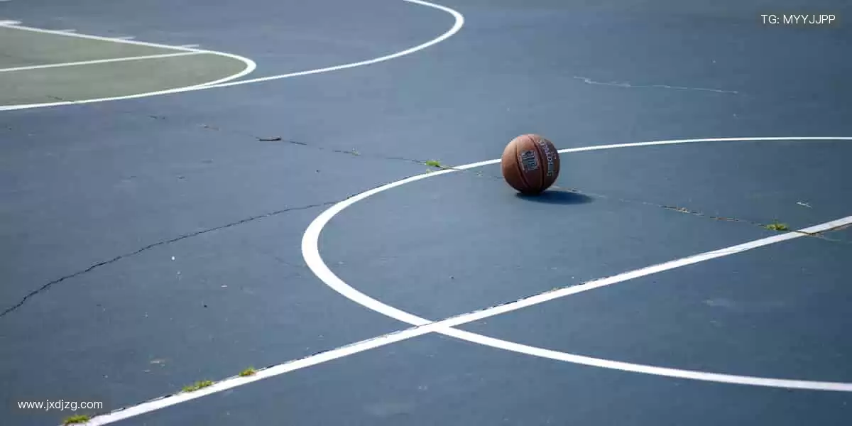 💻专业解说 + 实时互动，全球球迷同频狂欢！💥